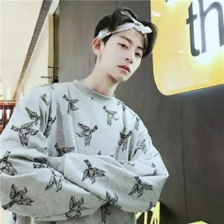 qq头像男生唯美,阳光帅气的男生颜值不错的
