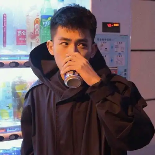 超帅气男生头像

