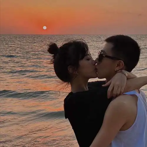 情侣头像小脾气是要你哄我
