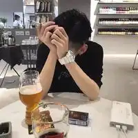 成熟且有深度的头像全部是个性成熟的男生拽图片
