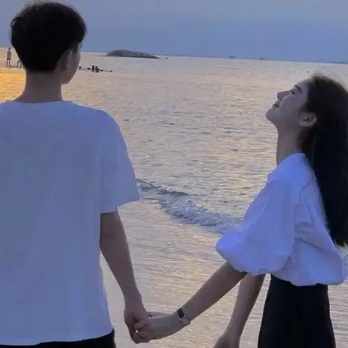 情侣头像未来的,无须忧虑
