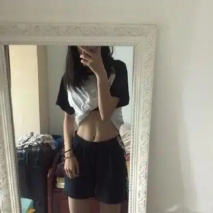 据说没有一个直男能抵御小腰精的勾引
