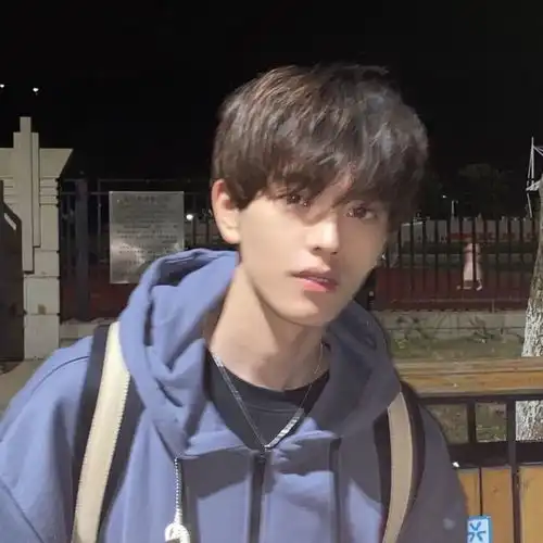 优质男生头像你为什么不值得,你永远都值得

