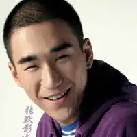 张默帅气时尚头像阳光男孩张默