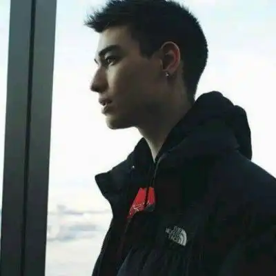 成熟头像男有魅力有范成熟气质男头像图片
