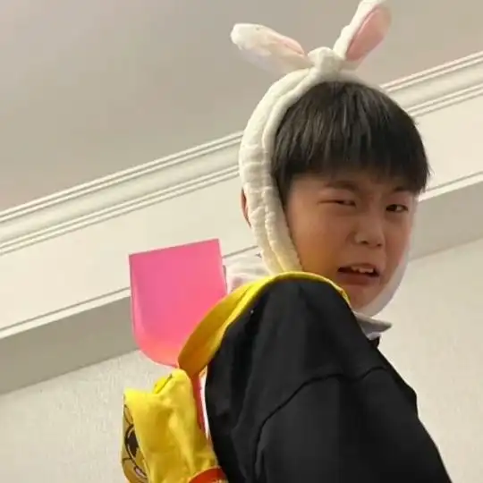 头皮没被子.的相册头像
