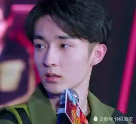全职高手叶修重回游戏,改用散人的职业,上演热血故事
