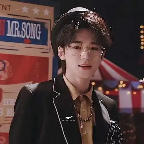 爱豆头像宋亚轩头像
