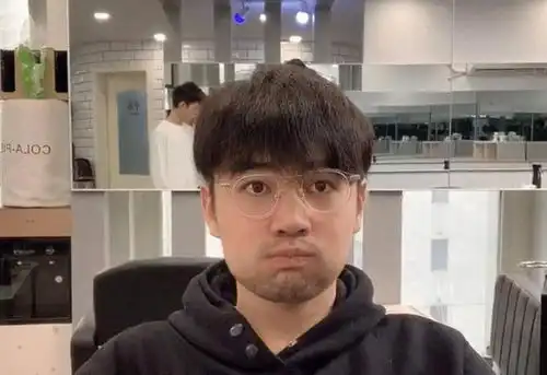 想知道一个男人过得怎么样,看他这三点就知道了,装不出来的

