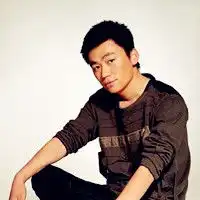 帅气的王宝强qq男生头像
