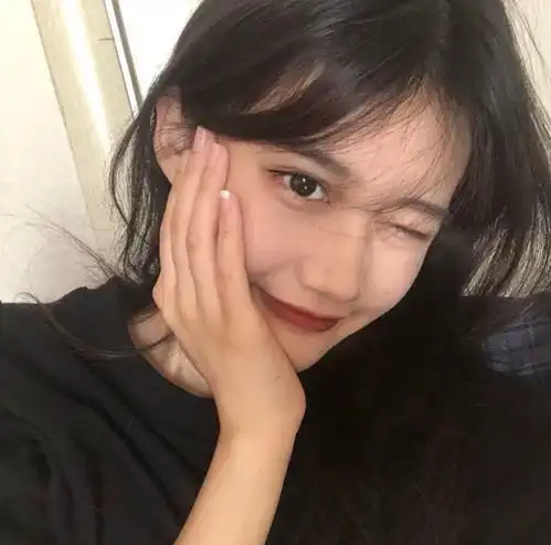 温柔女头时间从来不语却给了你所有的答案
