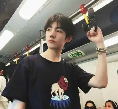 马浩东女朋友照片,大7岁女友刘胭变前任分手过程太惊人
