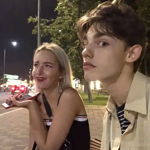 男生女生理性谈恋爱的表现
