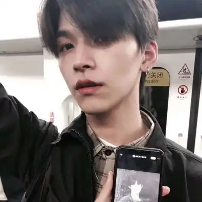 优质男头弟弟感
