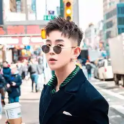 如何剪一个让前任后悔的男士发型
