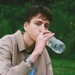 为什么爱喝酒的男人值得尊敬
