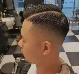 男生夏天剪什么发型才能看起来颜值高更帅气
