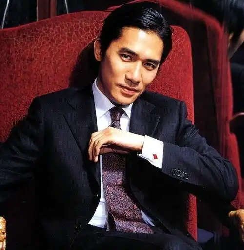 梁朝伟现身,称最难忘的女演员是章子怡,网友男神真的老了
