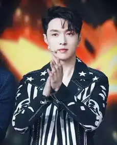 不喜欢化妆的男明星,韩庚嫌弃,张艺兴随意,他有小情绪
