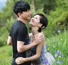 谢娜被指奉子成婚微博公开否认传闻
