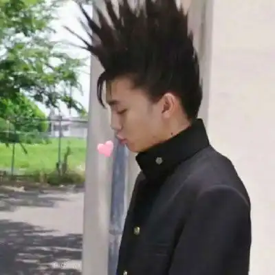 又丑又搞笑的情侣头像让人过目不忘的头像
