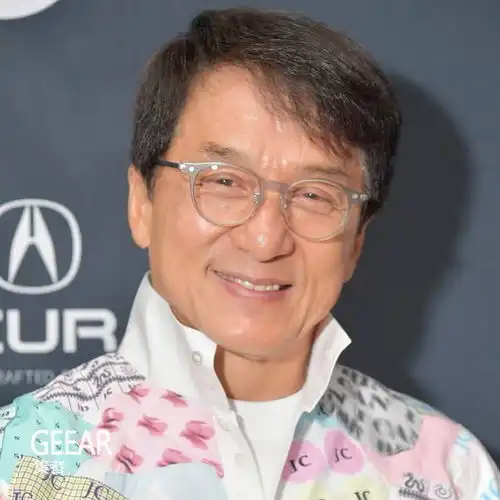 果然是影坛劳模福布斯公布全球本年度最高收入男演员
