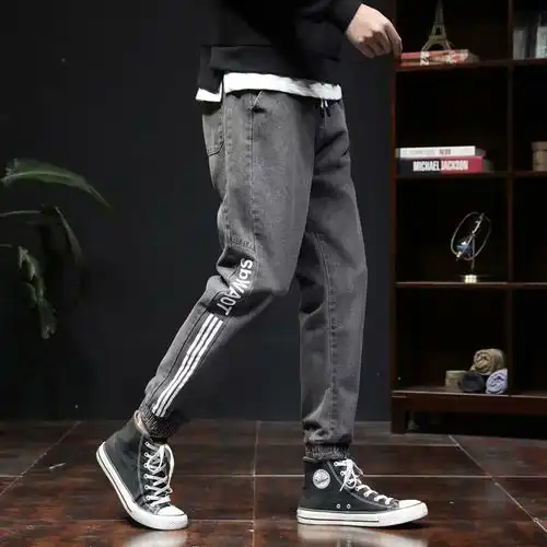 潮男新款束脚哈伦松紧腰工装港风修身休闲牛仔裤
