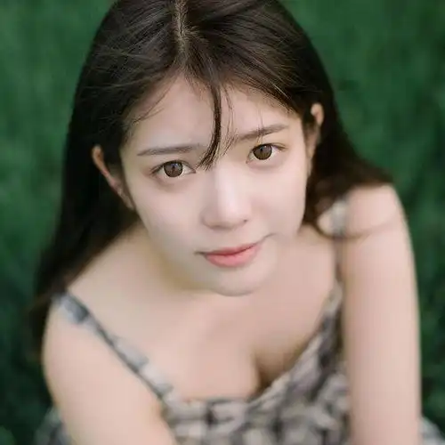 女孩来例假遇尴尬,课堂上被老师说很脏,未引起父母重视,结果想不开
