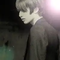 求好看一点的男生头像不要带子的谢谢了
