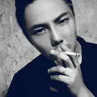 男人抽烟图片霸气微信头像图片大全
