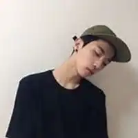 漫画头像男抽烟微信头像图片大全
