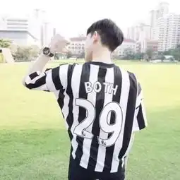 谁有这张情女头像的另一半相似的也行
