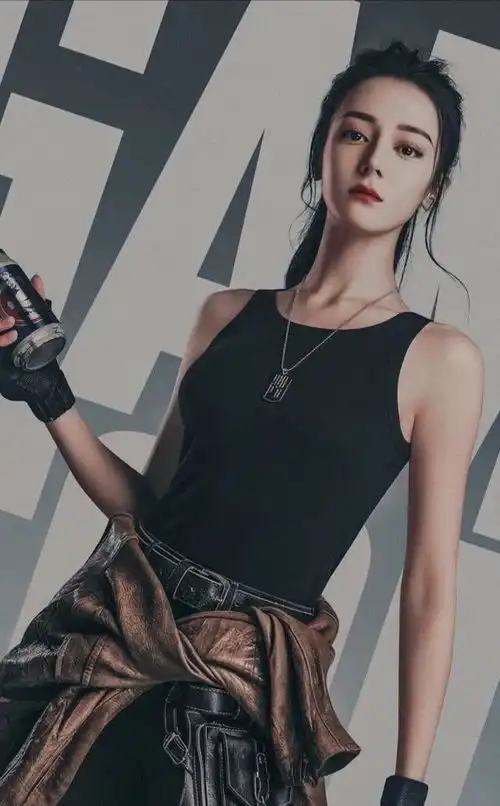 易烊千玺新戏和夏东海演父子胭脂被网友称追妻大厂长
