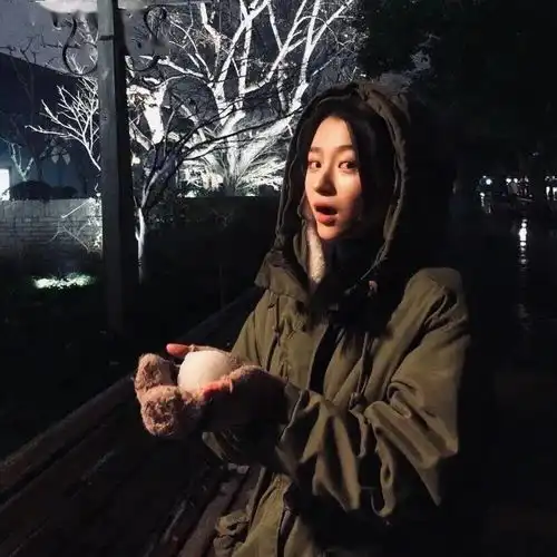 情侣头像surprised绝赞情侣头像
