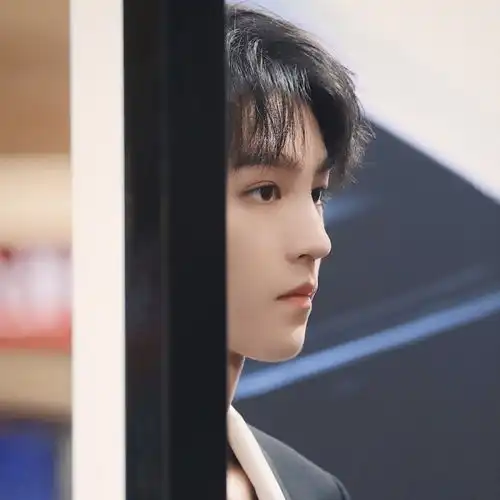 王俊凯头像小螃蟹来集合
