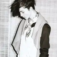 光鲜帅气的欧美男生头像没有你我知道自己活不长男生头像
