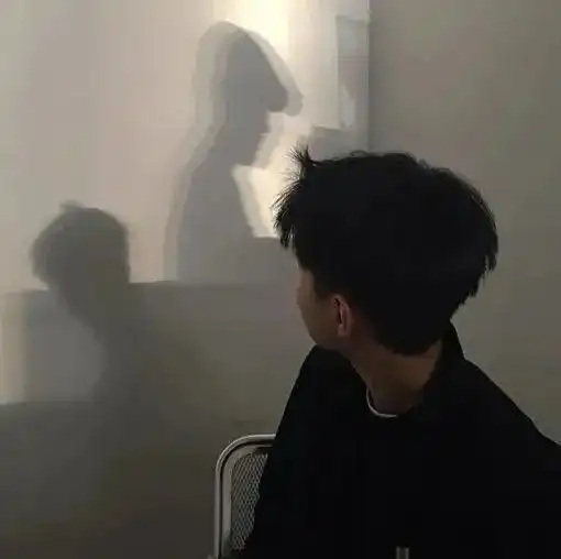 男生丧头像容忍度不能太高不然身边的讨厌鬼会越来越多
