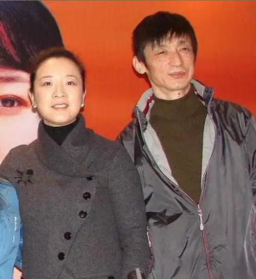 外来妹陈小艺,和丈夫分居11年不离婚,现却被爆出晚节不保
