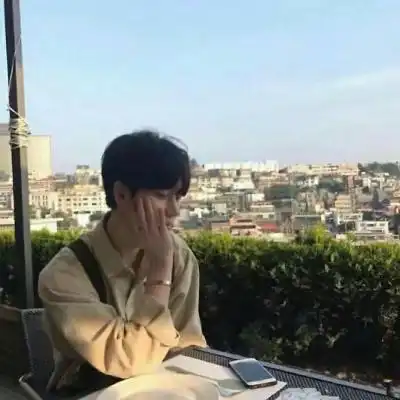 和男票聊天,如果男生频繁出现这3个行为,说明他不再爱你了
