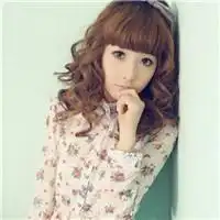 谁能帮我们想想一个组合的名字,两个女生,要有个性点的最好是英文名的,谢谢
