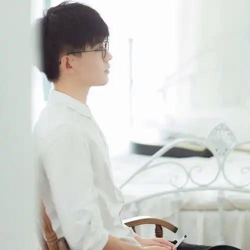有个文静爱看书,温柔,文艺范十足的男友如何相处
