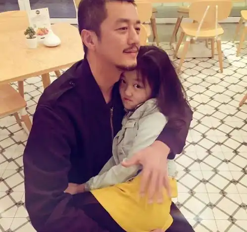 今日热点蔡少芬张晋结婚14周年李亚鹏回应再婚传闻
