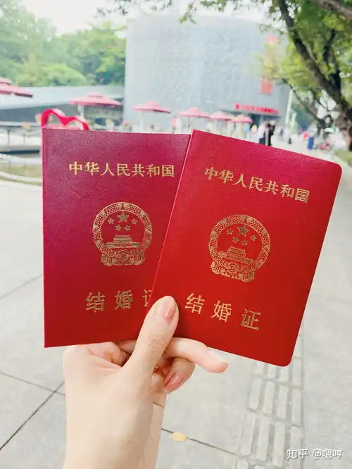 为啥男朋友拒绝换情头另他很喜欢用那种特别丑的头像
