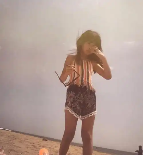 有种逆袭叫曹格女儿,儿时被议论颜值,如今10岁却似韩剧女主
