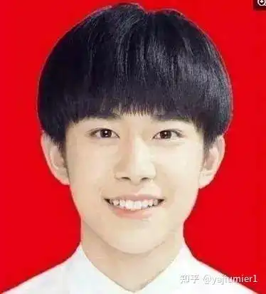 男星证件照曝光杨洋吴亦凡郭春雨最抢眼吊打路人十条街
