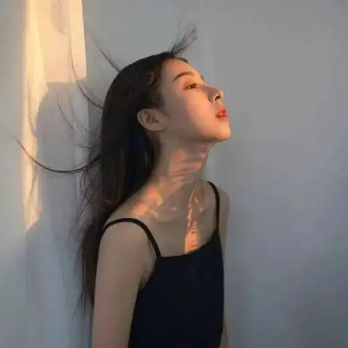 渣女必玩的五大社交软件装三个以上的绝对是渣女本渣

