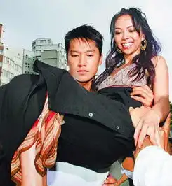 cba靠女人上头条的球员孙悦妻子最旺夫

