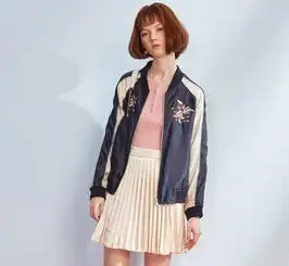 穿男友的棒球服是种怎样的体验迪丽热巴说...
