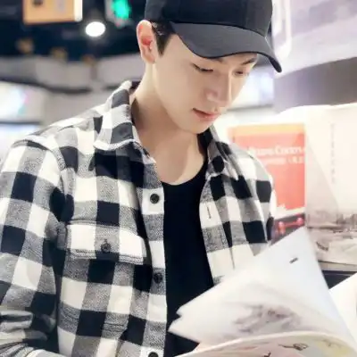 超清头像男生图片超清干净男生微信头像图片
