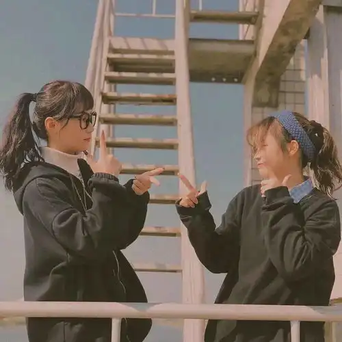 闺蜜头像男生在背后是怎么吐槽女朋友的
